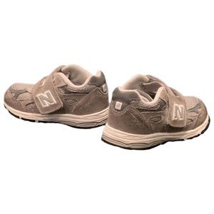 Gray New Balance 990 sneakers baby size US 6